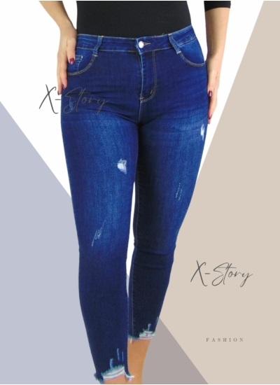 Enyhén szaggatott sötét sztreccsfarmernadrág