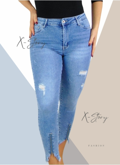 Enyhén szaggatott, cipzárdíszes sztreccsfarmernadrág