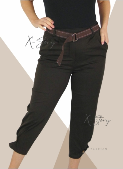 Lábszárán gombos, sztreccsnadrággal övvel (csoki)