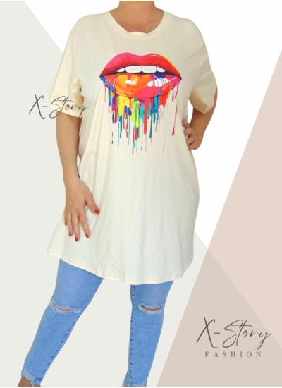 Színes szájmintás, extra bő fazonú hosszított felső (krém)