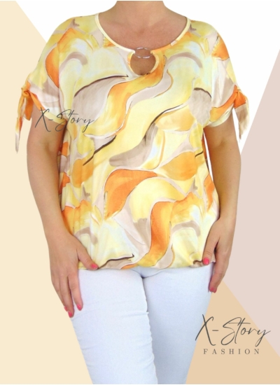 Mellnél fémkarikás, karján kötős, gumis aljú felső