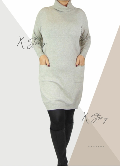 Garbós pulcsiruha , nagyon puha, finomkötött anyagból (világosbézs)