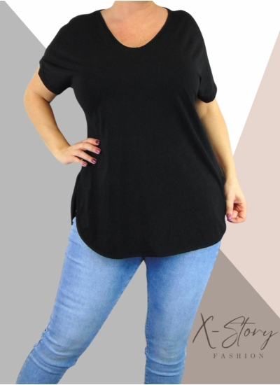 Hátul hosszított, kerekített aljú pamut póló (fekete)