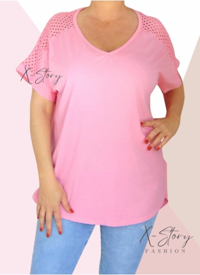 Vállán horgolt, hátul hosszított, laza fazonú felső (púder)