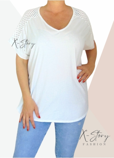 Vállán horgolt, hátul hosszított, laza fazonú felső (fehér)