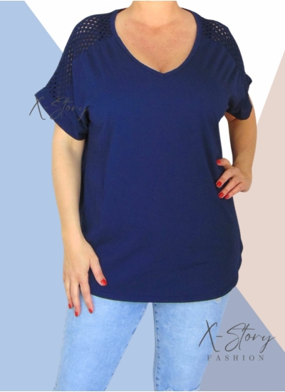 Vállán horgolt, hátul hosszított, laza fazonú felső (sötétkék)