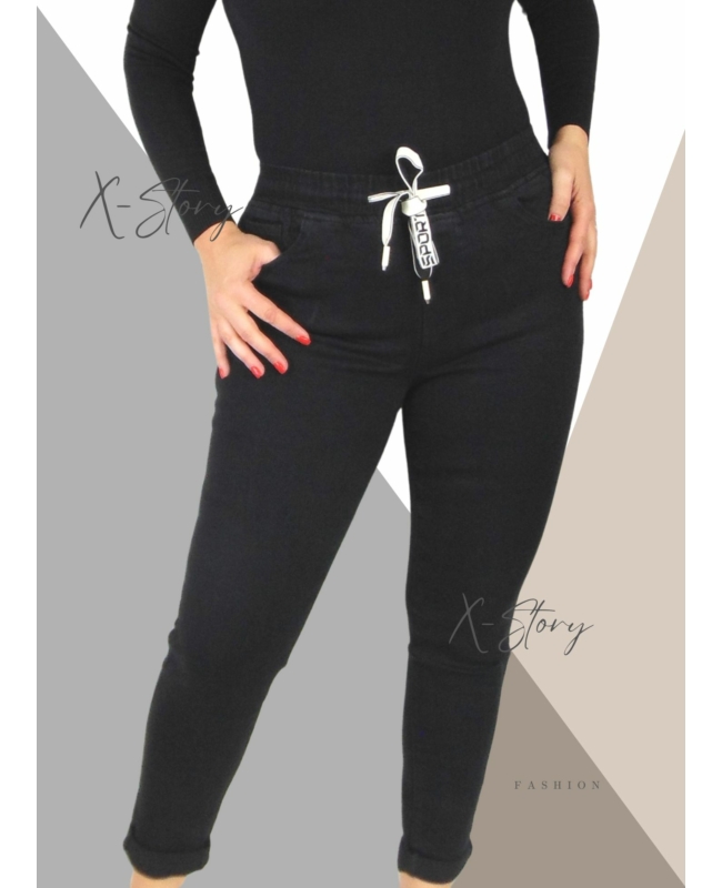 Gumisderekú, fekete sztreccsfarmer