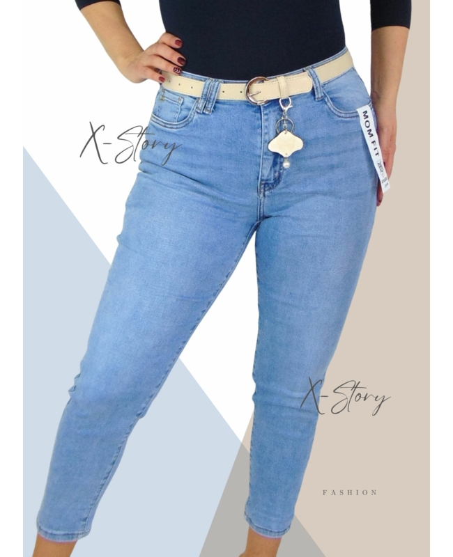 MomFit fazonú sztreccsfarmernadrág,övvel (Plus size méretekben)