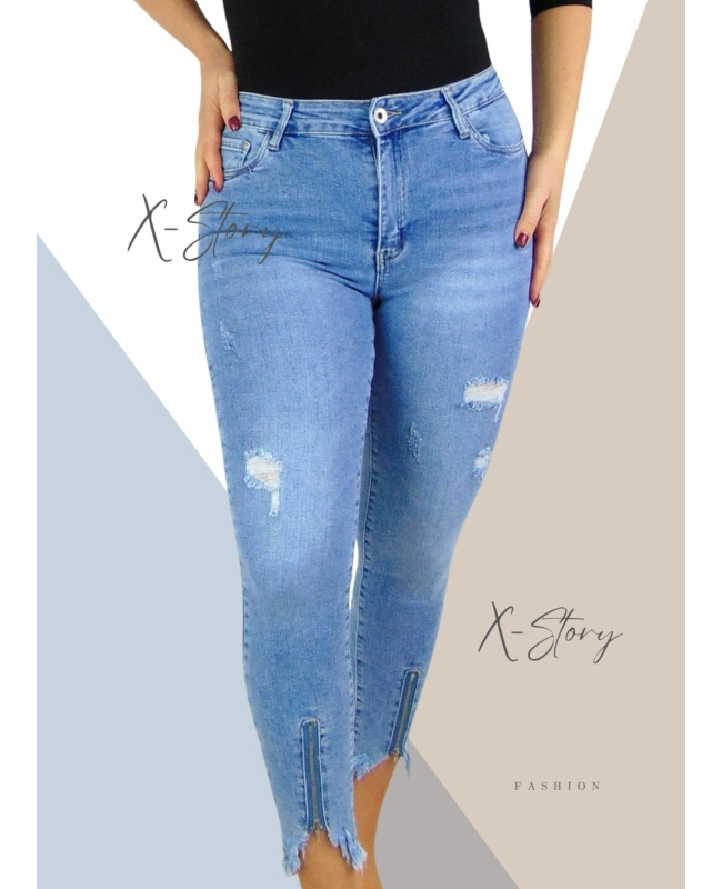 Enyhén szaggatott, cipzárdíszes sztreccsfarmernadrág