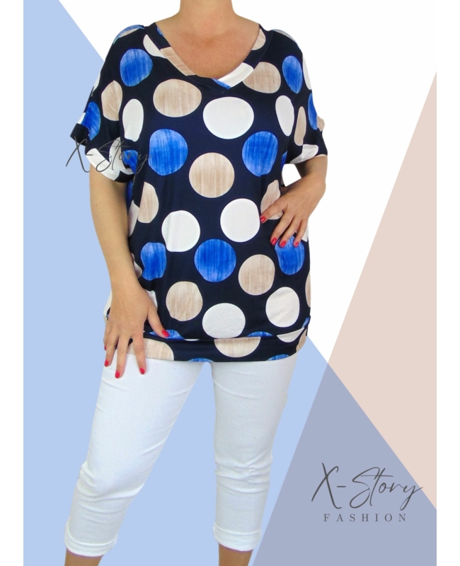 Elöl-hátul "V" kivágott , bő fazonú, alul passzés felső