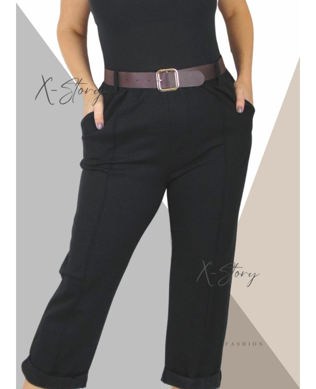 Nagyméretű, élén varrott, hátul zsebes nadrág (fekete)