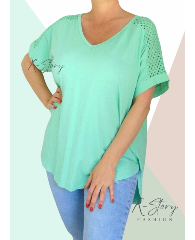 Vállán horgolt, hátul hosszított, laza fazonú felső (menta)